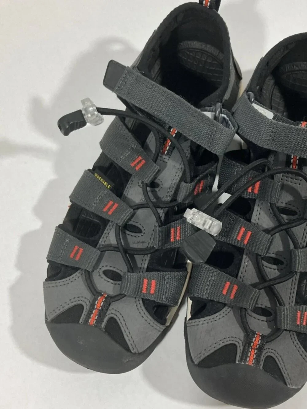 Keen Newport H2 Gray Red Size 4 Waterproof Closed Toe Sandals